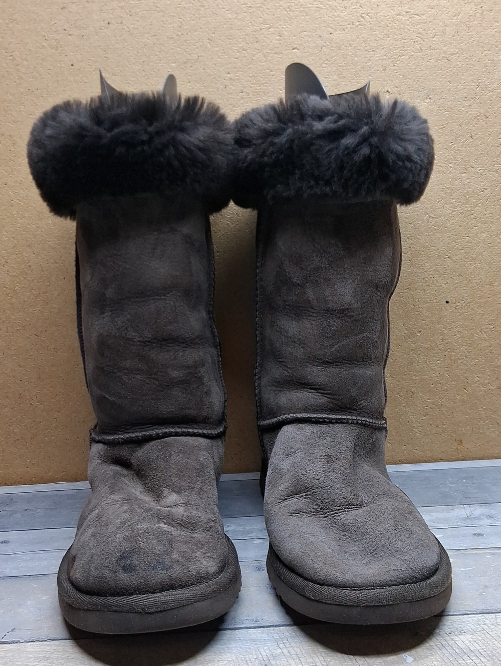 UGG Women’s Tall BrownSuede with Shearling Lining Winter Boots 5815 Size W 5